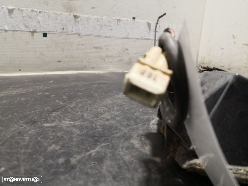 Farolim De Pisca Frente Esq Volkswagen Passat (315, 3A5) - 2