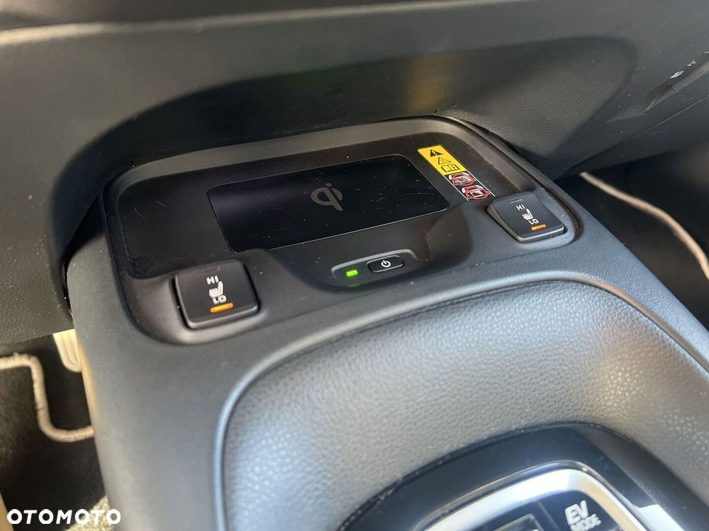 Toyota Corolla 1.8 Hybrid Style - 28