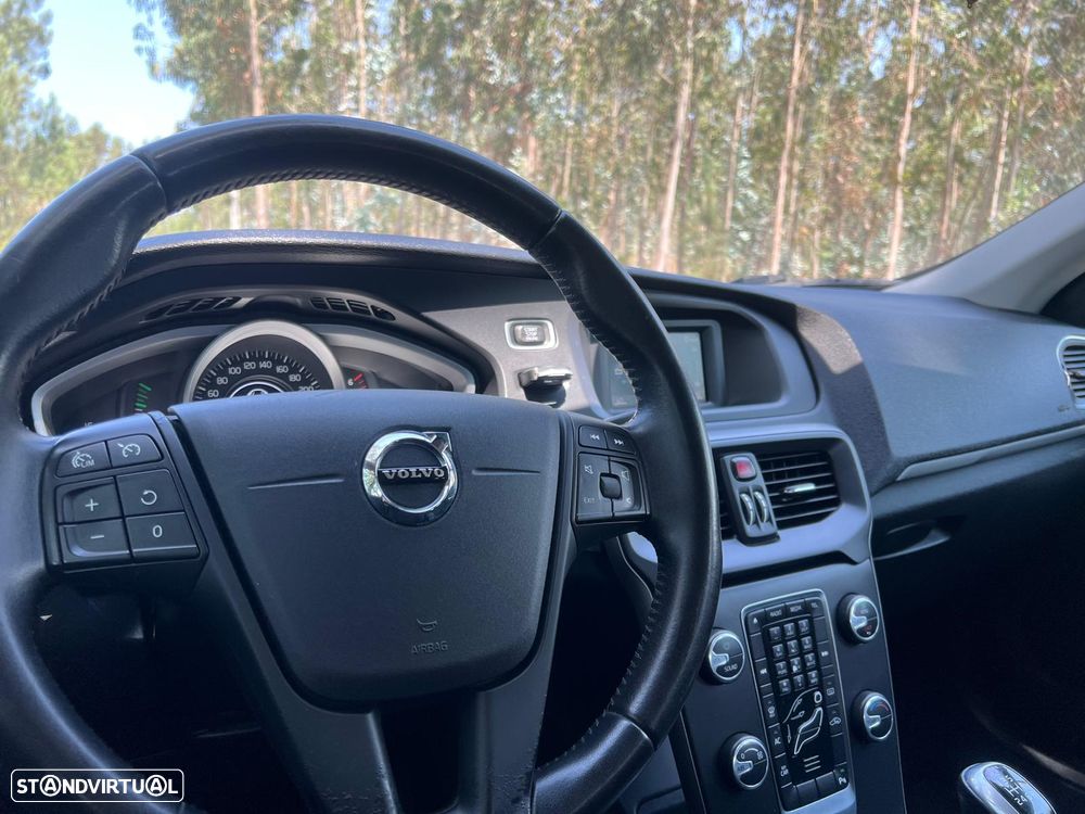 Volvo V40 2.0 D2 Momentum - 16
