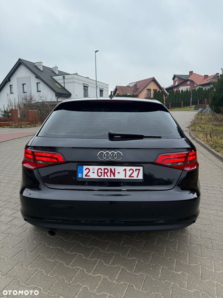 Audi A3 Sportback 1.6 TDI (clean diesel) Ambiente - 18