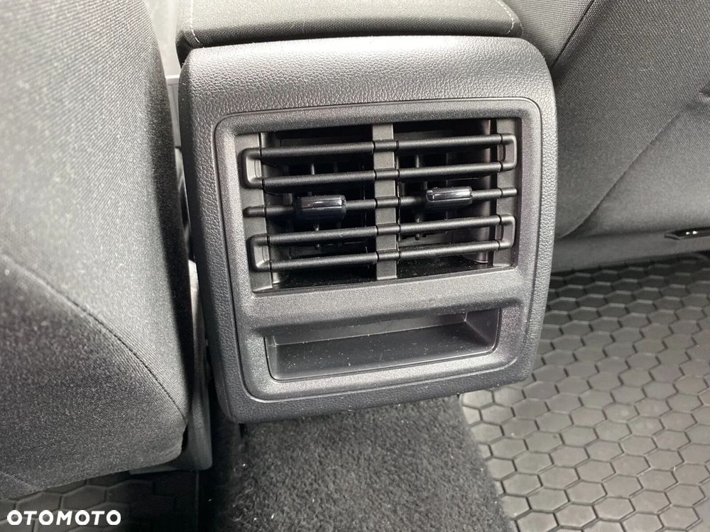 Volkswagen Golf Variant 1.5 TSI EVO Life - 17