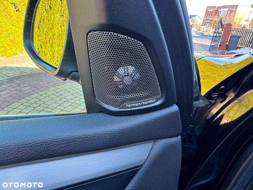 BMW X5 xDrive40d - 24