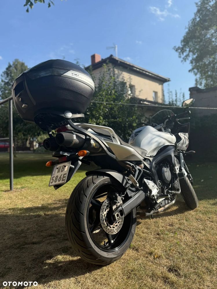 Yamaha FZ6 - 6