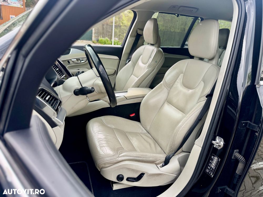 Volvo XC 90 D5 AWD Momentum - 3