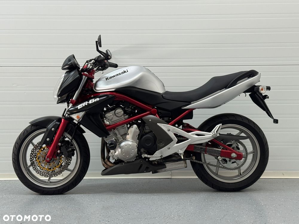 Kawasaki ER - 10