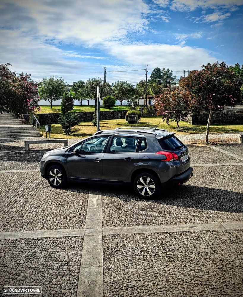Peugeot 2008 1.6 e-HDi Allure - 28