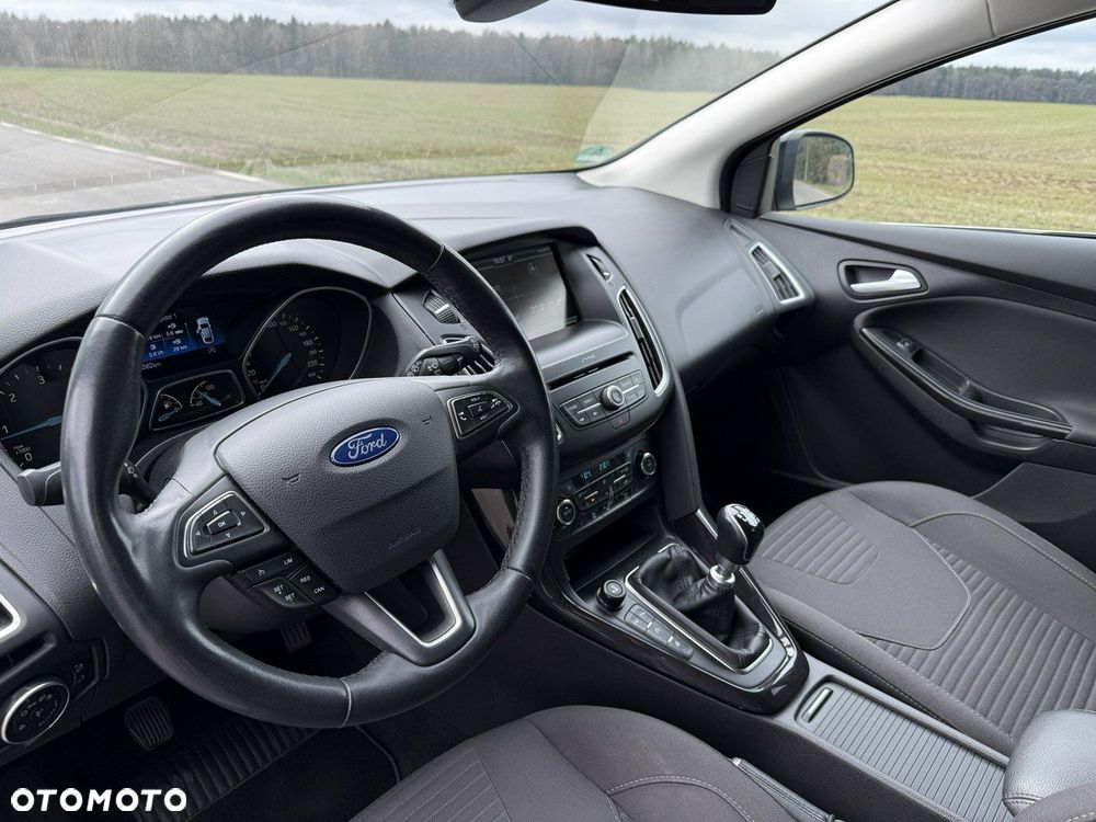 Ford Focus 2.0 TDCi Titanium ASS - 12
