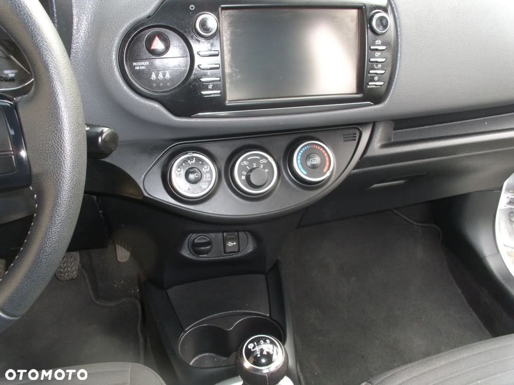 Toyota Yaris 1.5 Premium - 15