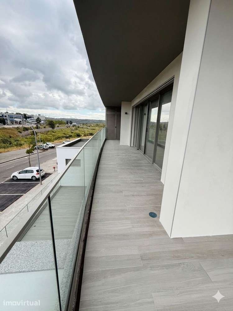 Fantástico Apart T2, NOVO A ESTREAR, terraço panorâmico e desafogado - Grande imagem: 4/27