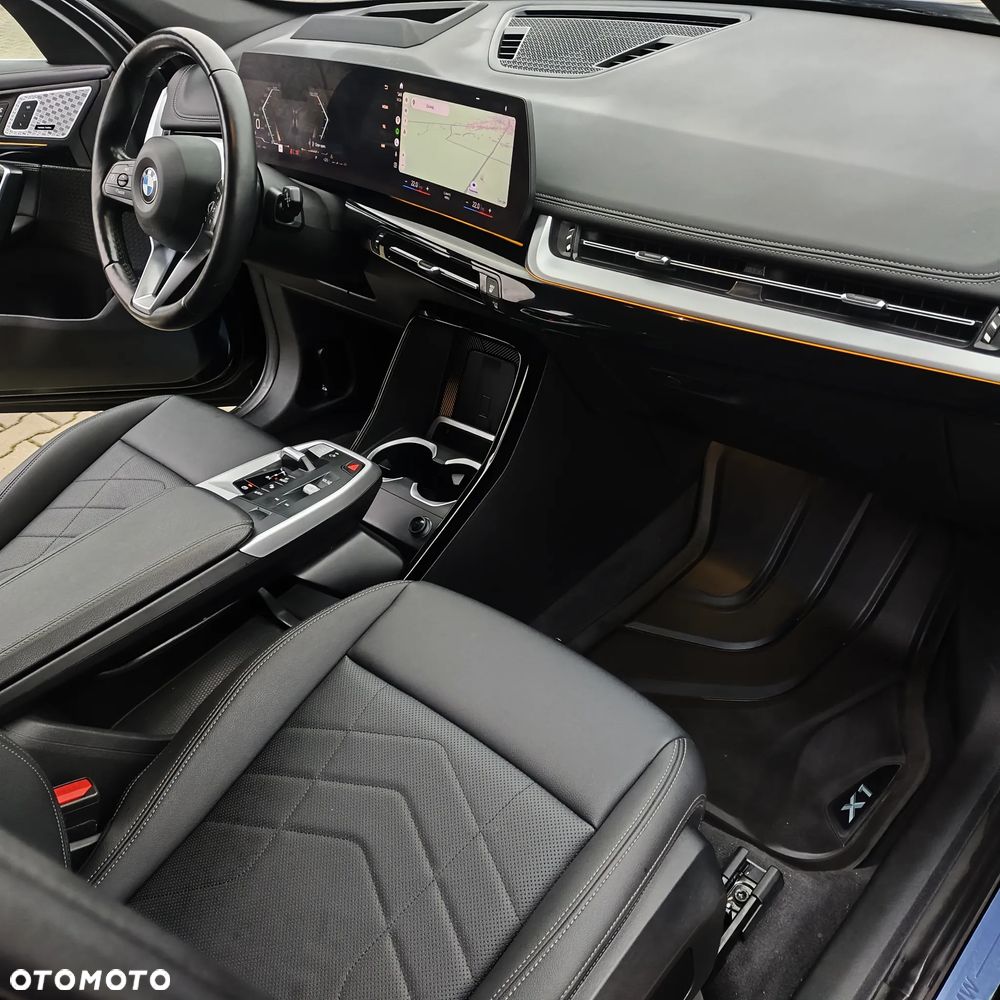 BMW X1 - 16