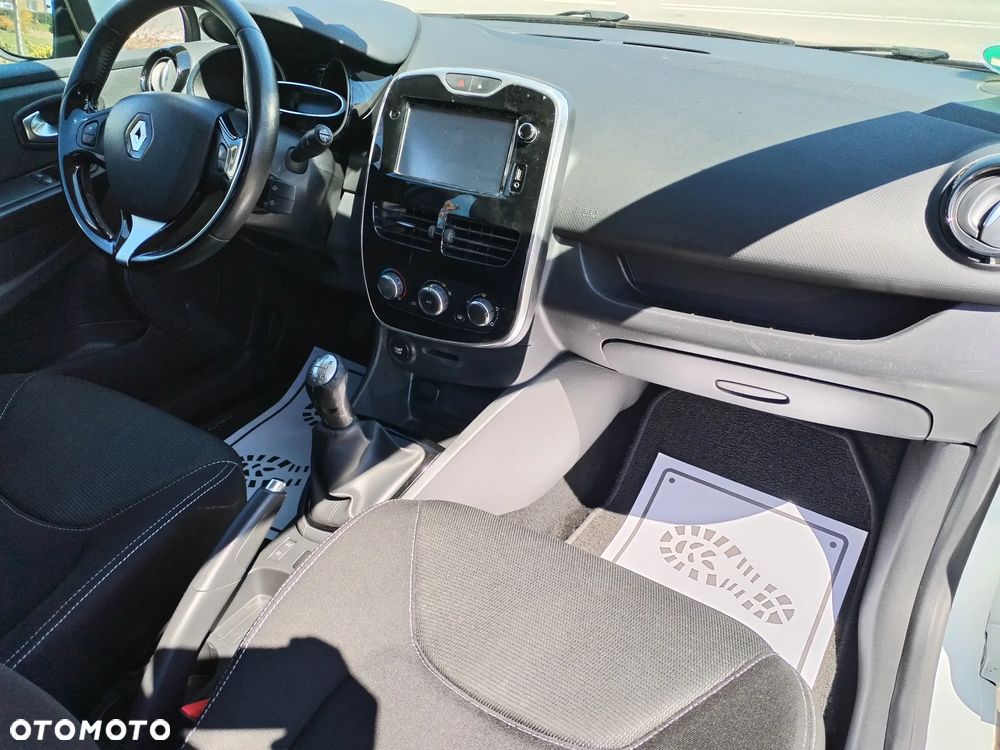 Renault Clio - 12