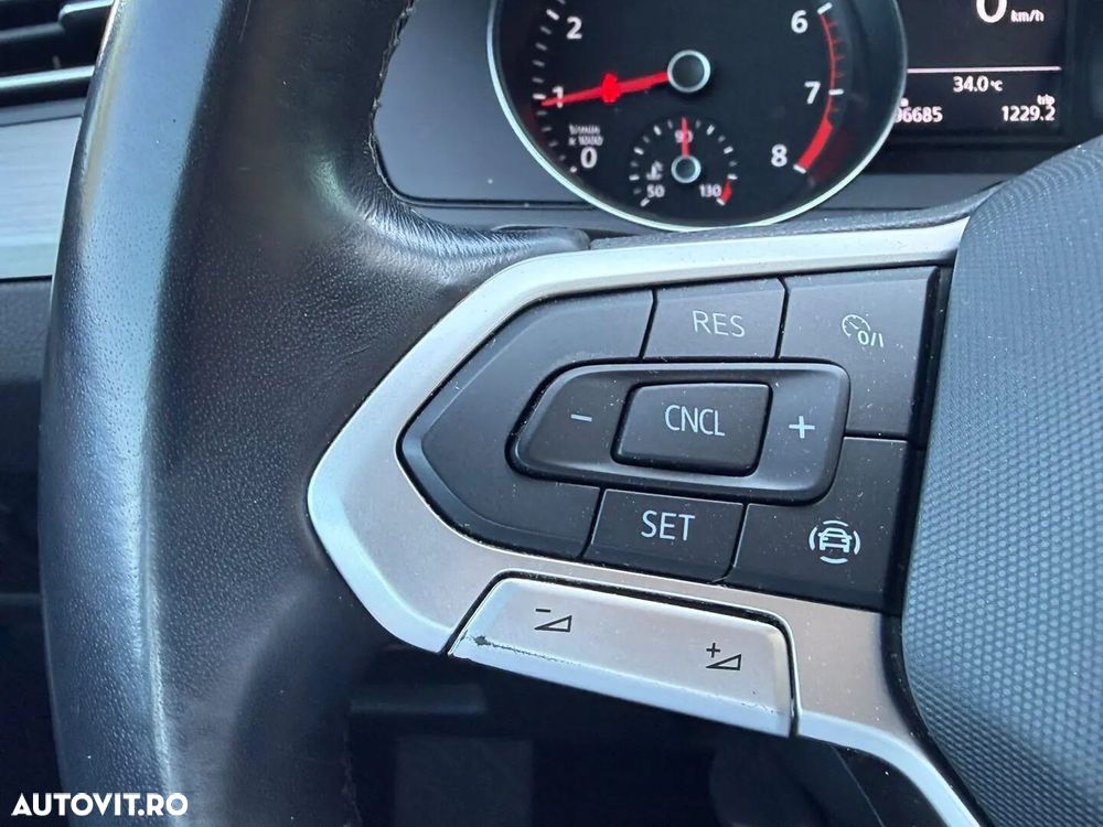 Volkswagen Passat 1.5 TSI ACT DSG Trendline - 20