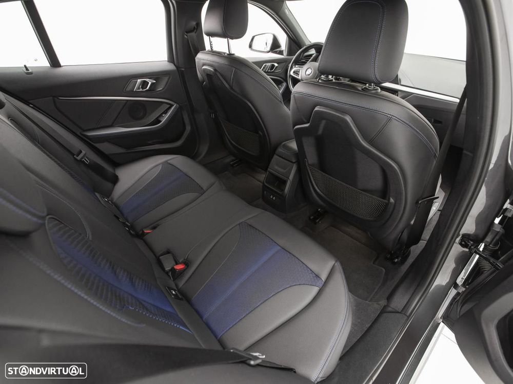 BMW 116 d Pack Desportivo M - 10