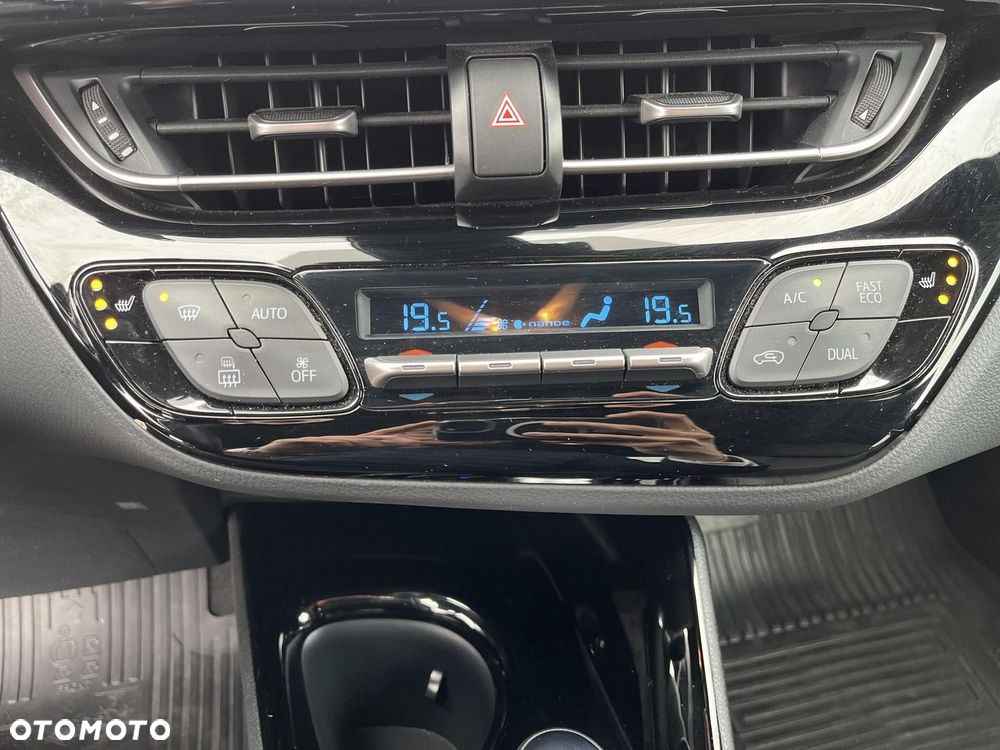 Toyota C-HR 1.8 Hybrid Executive - 26