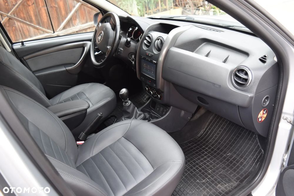 Dacia Duster 1.2 TCe Celebration - 14
