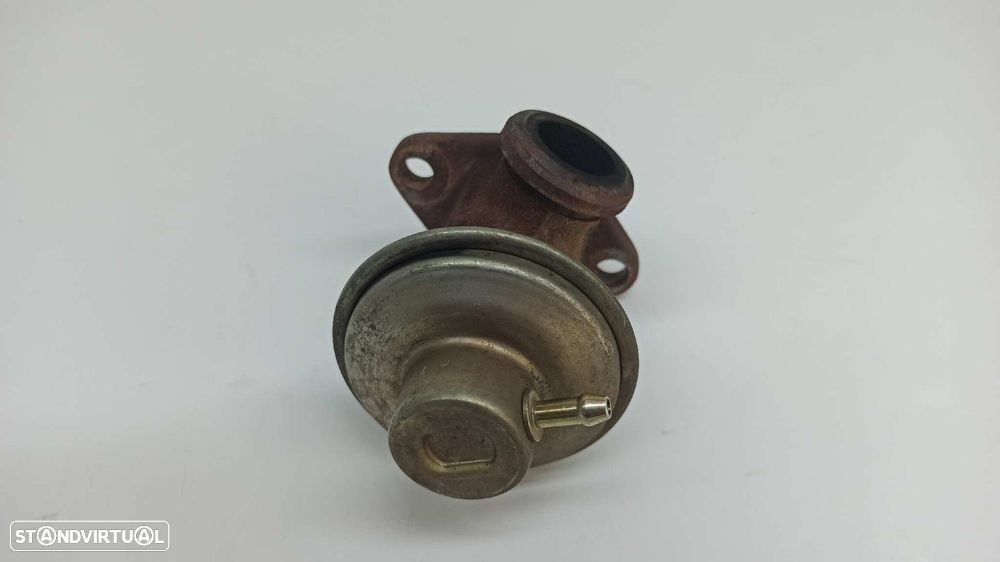 VáLVULA EGR RENAULT CLIO II FASE I (B/CBO) 1.9 D - 8