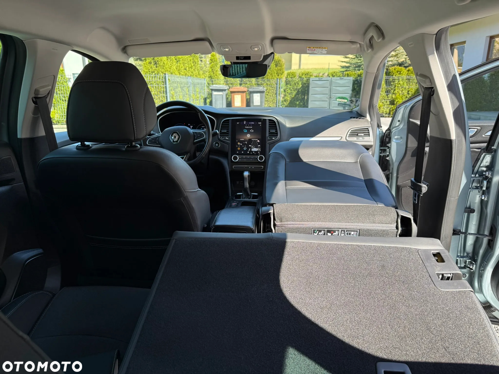 Renault Megane 1.6 E-TECH Plug-In Intens - 19