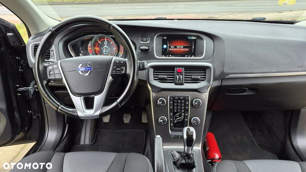 Volvo V40 D2 Momentum - 6