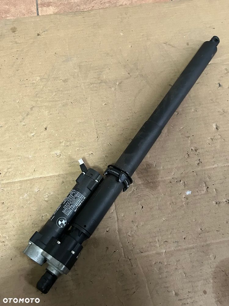 BMW F36 SIŁOWNIK KLAPY BAGAŻNIKA PRAWY 2586402 - 1