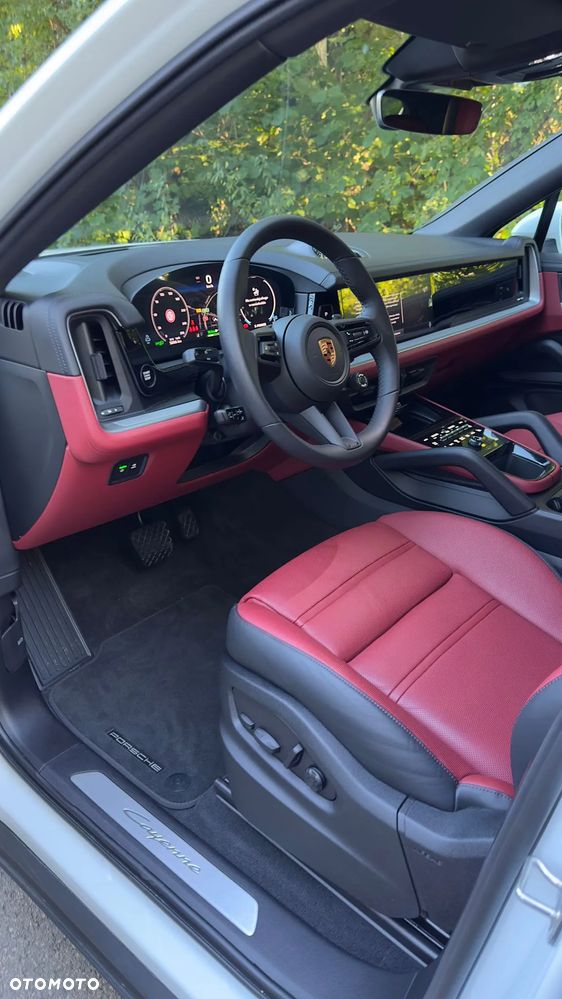 Porsche Cayenne Coupe E-Hybrid PHEV - 12