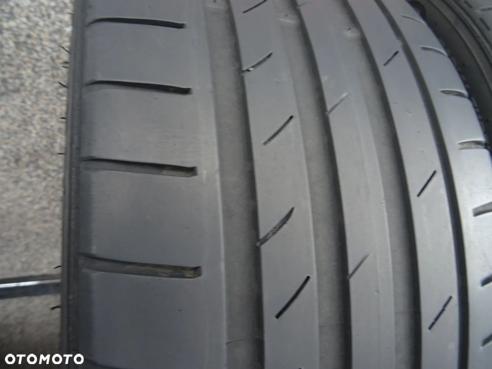 225/40/ZR18 92Y Kumho Ecsta PS71 - 3