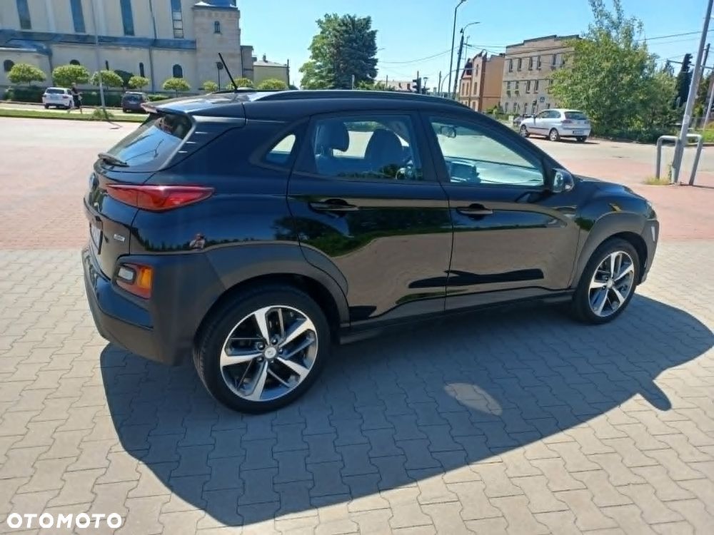 Hyundai Kona - 11