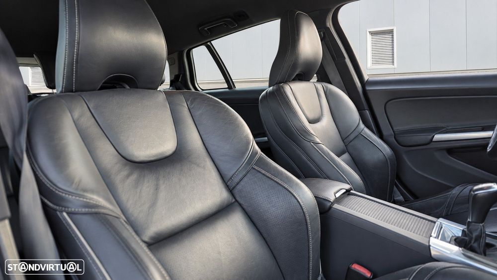 Volvo V60 2.0 D4 R-Design Summum - 10