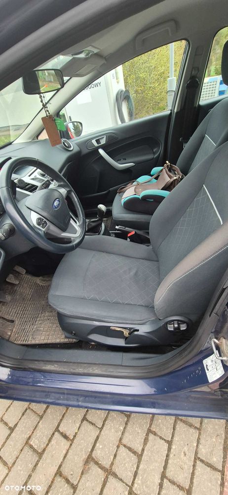 Ford Fiesta - 8