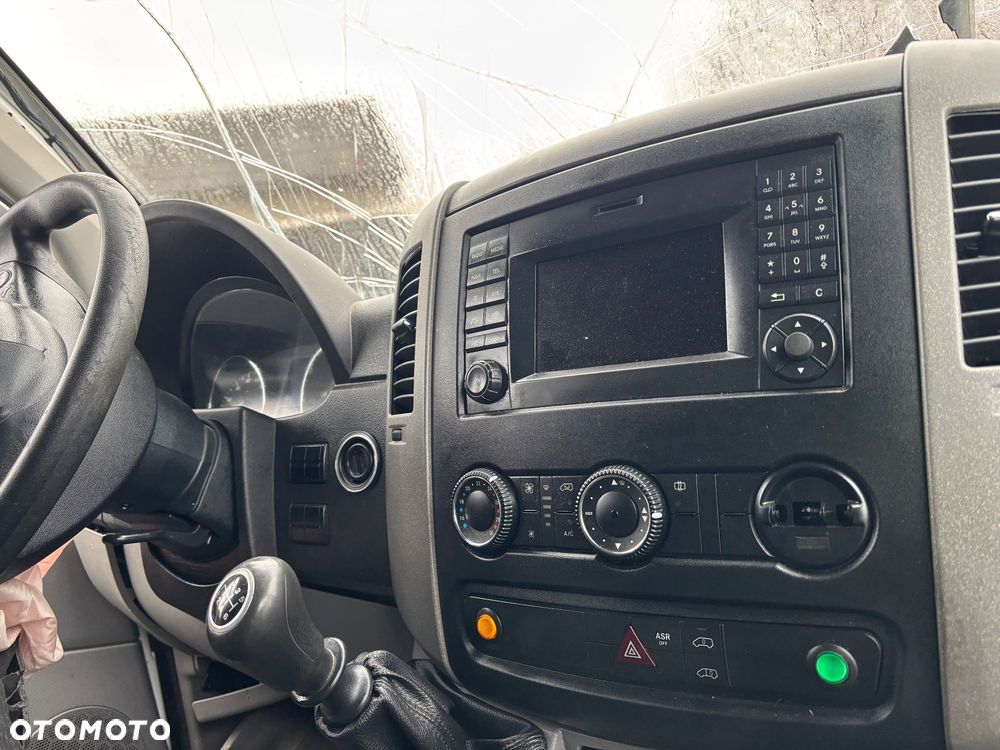 Mercedes-Benz Sprinter - 8