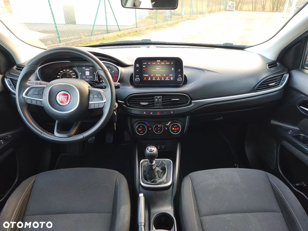 Fiat Tipo 1.4 T-Jet Lounge - 35