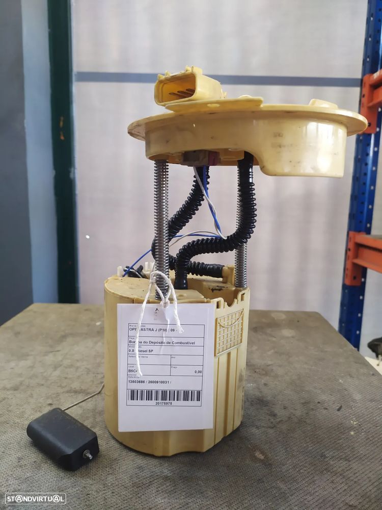 BOMBA DE COMBUSTIVEL OPEL ASTRA J / 13503686 / 2600910031 - 1
