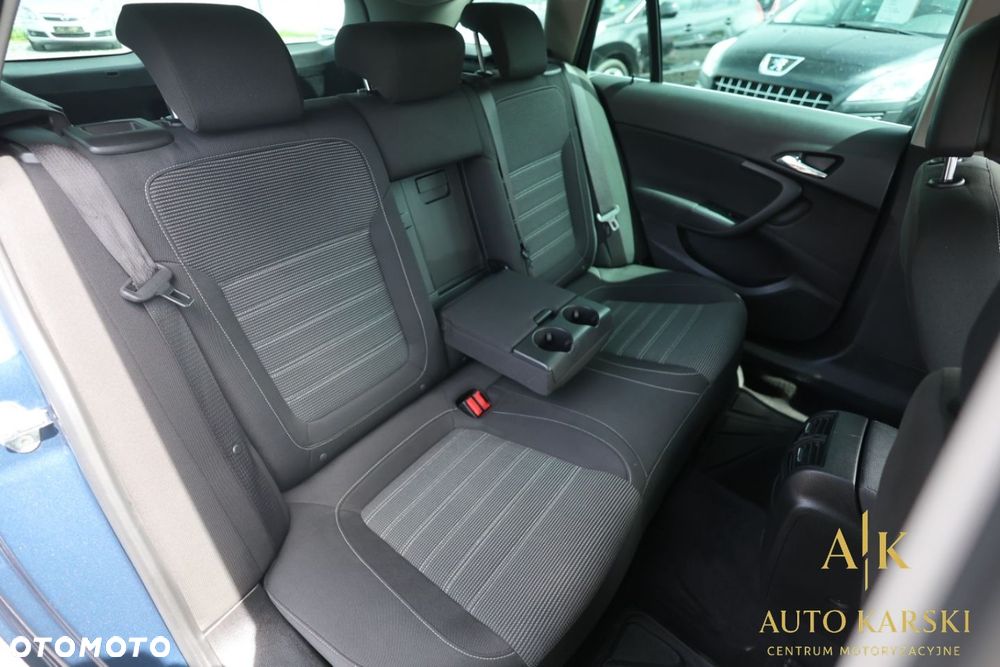 Opel Insignia - 36