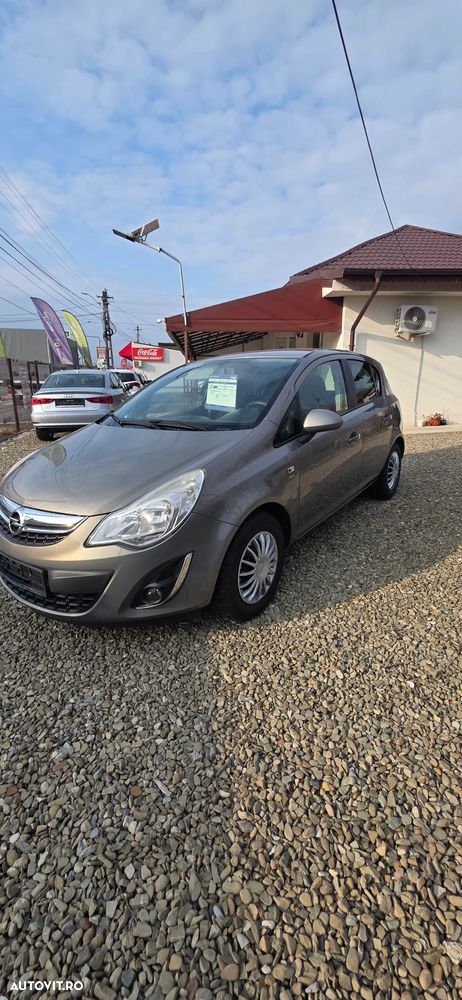 Opel Corsa 1.4 16V Satellite - 23