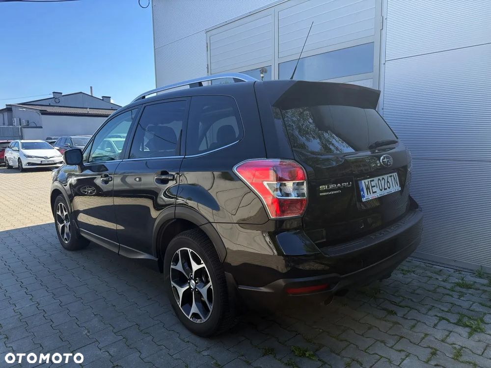 Subaru Forester 2.0XT Platinum Lineartronic - 6