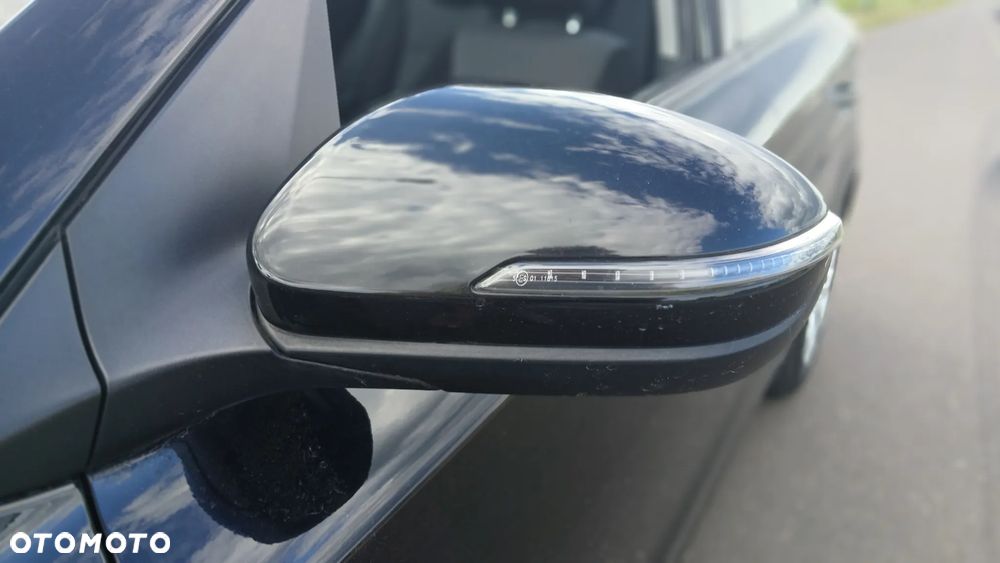 Hyundai i20 blue 1.2 Trend - 16