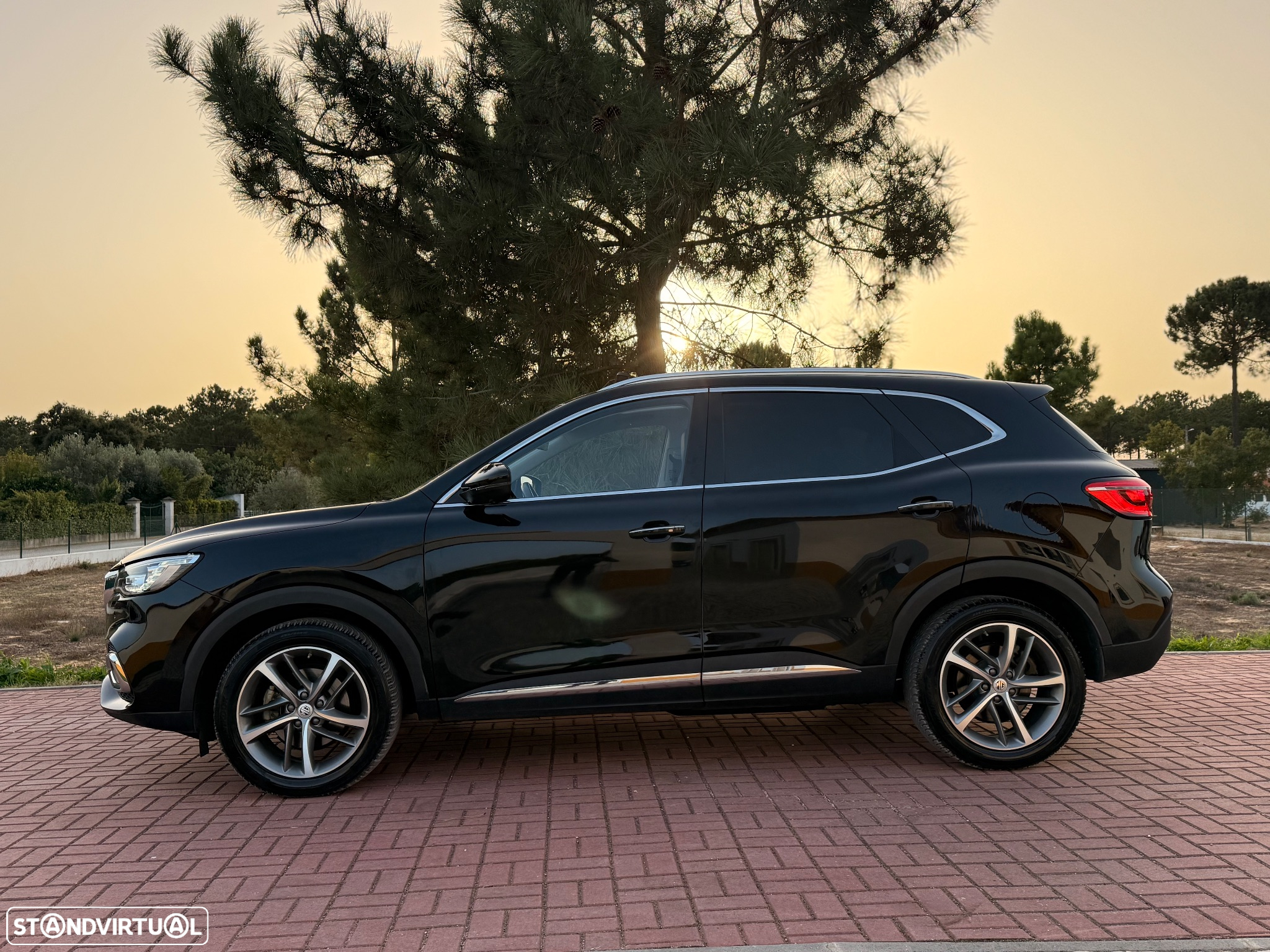 MG EHS 1.5 T-GDI Plug-in Hybrid Luxury - 9