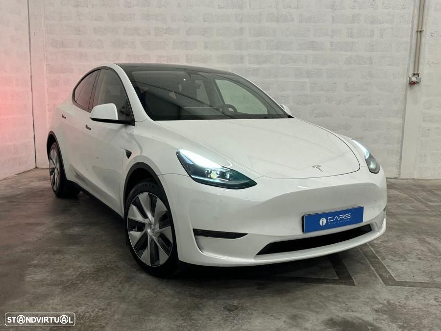 Tesla Model Y Long Range Dual Motor AWD - 1