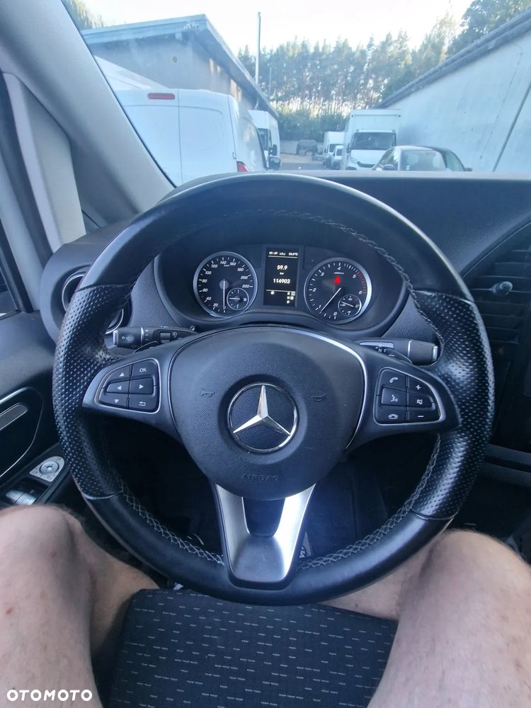 Mercedes-Benz Vito - 25