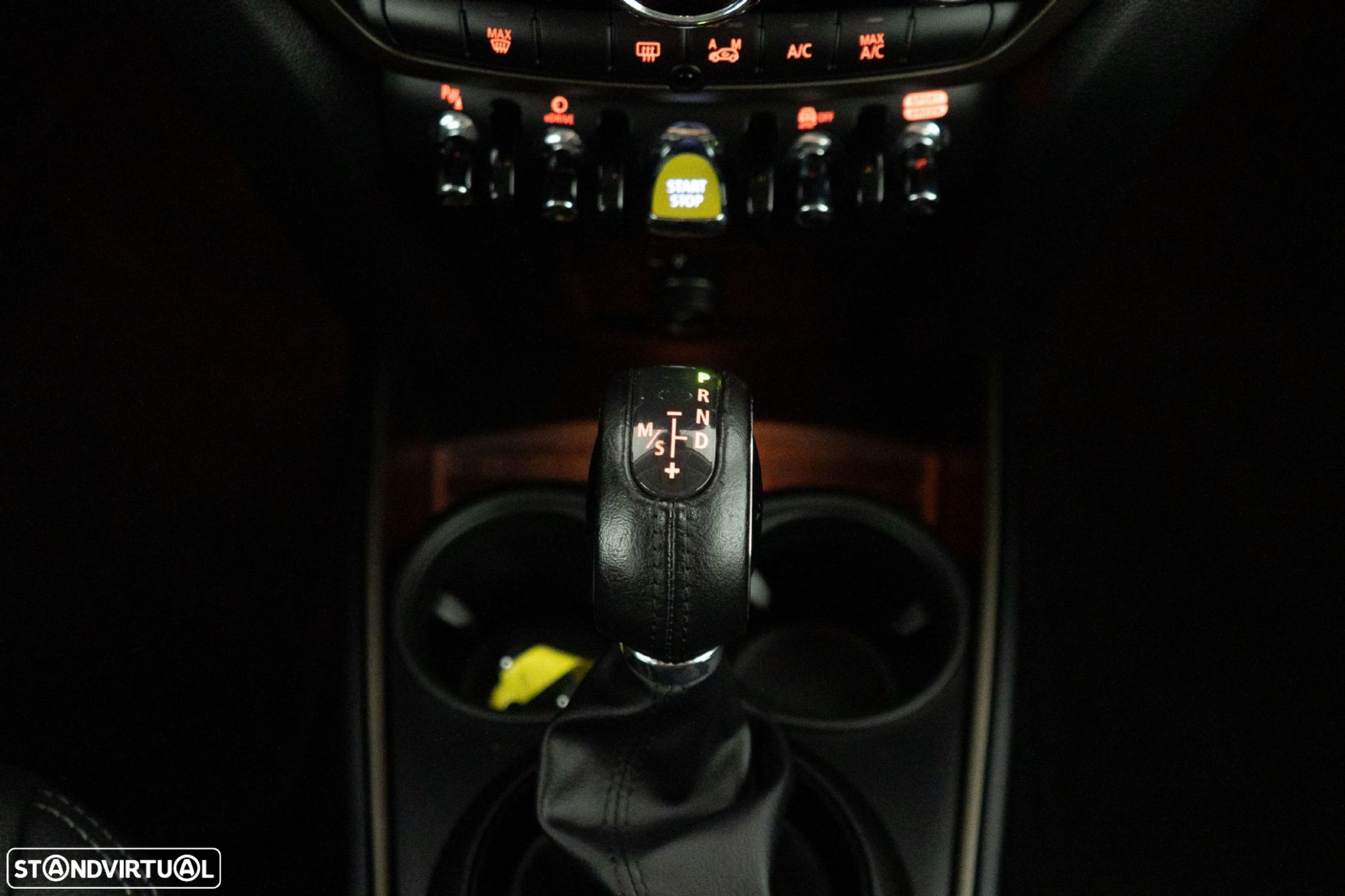 MINI Countryman Cooper SE ALL4 Auto - 23