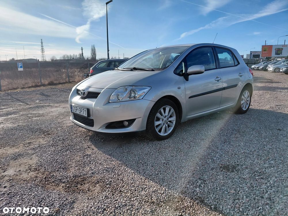 Toyota Auris 2.0 D-4D Sol - 1