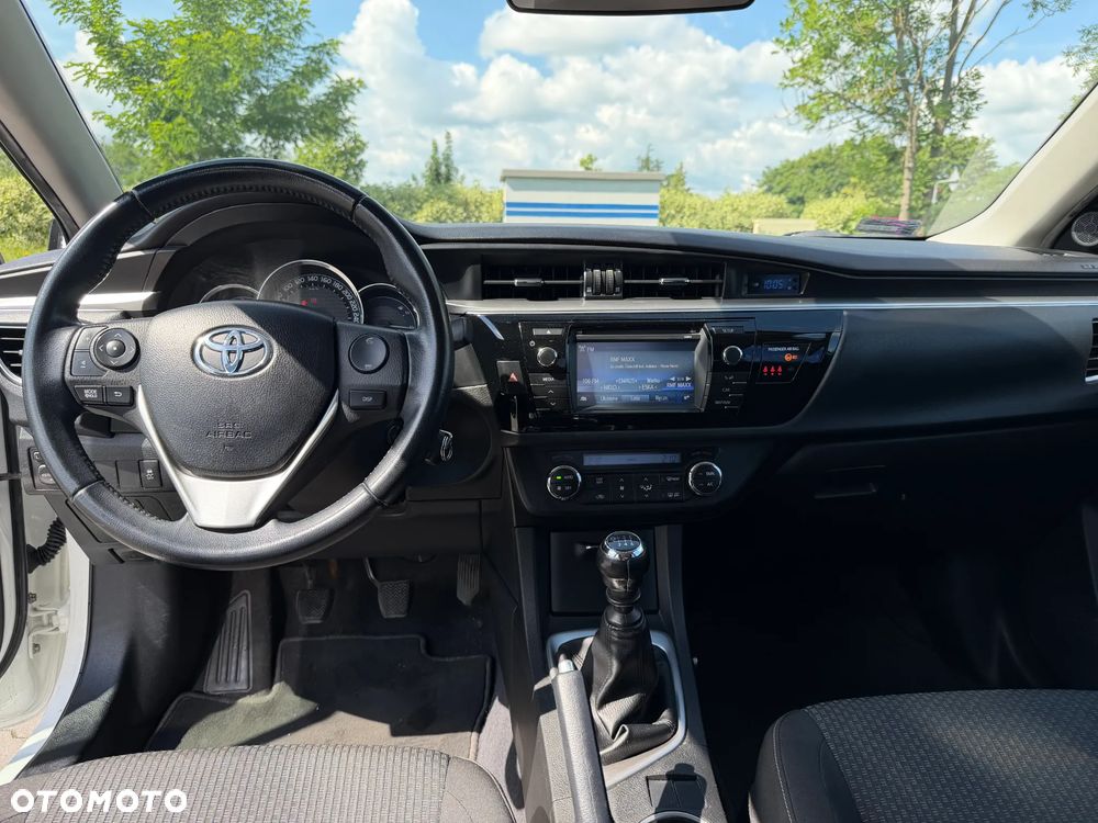 Toyota Corolla 1.6 Premium - 12