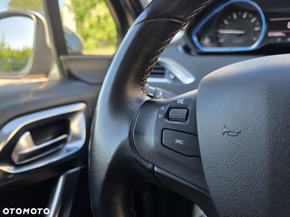 Peugeot 2008 PureTech 110 Stop&Start EAT6 Allure - 29
