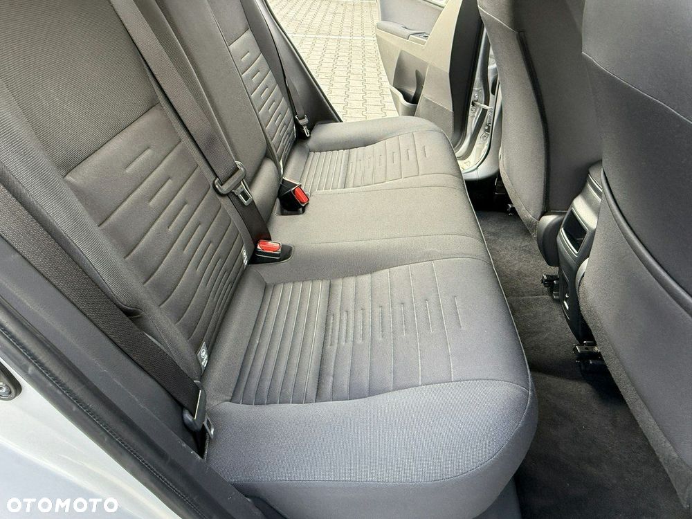 Toyota Auris - 8