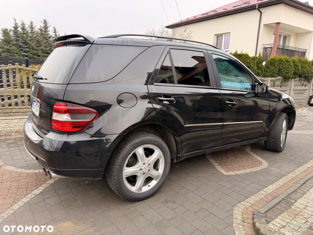 Mercedes-Benz ML - 4