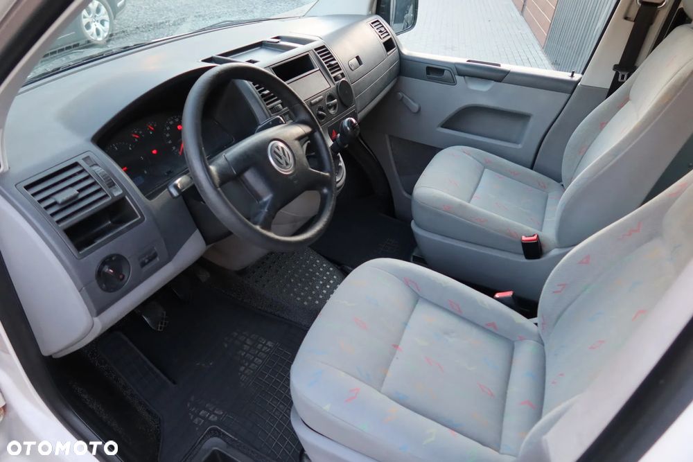 Volkswagen Transporter - 8
