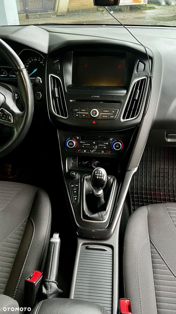Ford Focus 1.0 EcoBoost STart-Stopp-System TITANIUM - 21