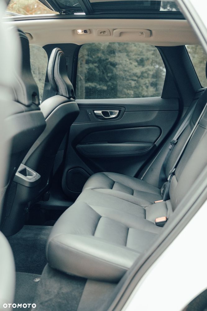 Volvo XC 60 T6 AWD Momentum - 13