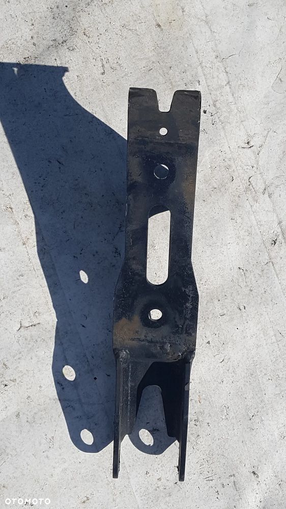 ŁAPA PODSTAWA WIEŻYCZKA MOCOWANIE ZAMKA KABINY MAN TGL EURO 6 KRÓTKA KABINA - 2