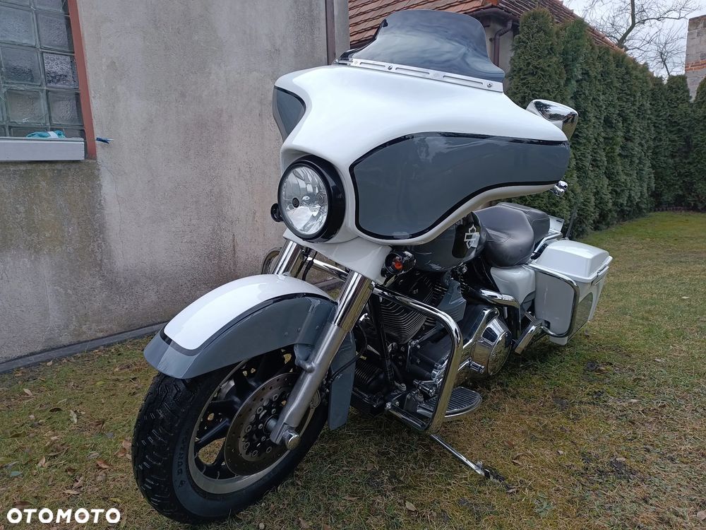 Harley-Davidson Touring Road Glide - 4
