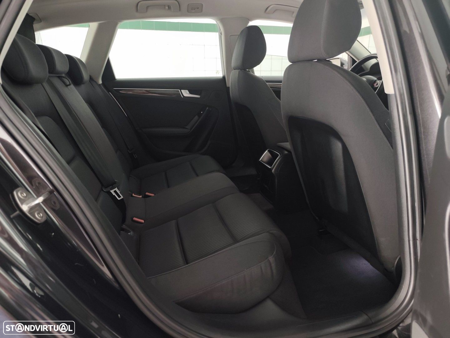 Audi A4 Avant 2.0 TDI exclusive - 14